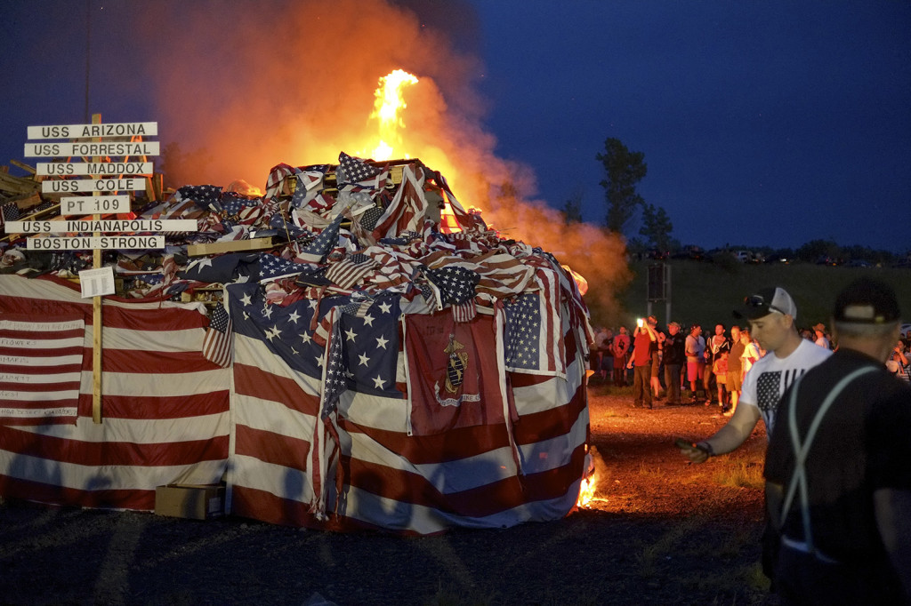 WATCH FIRE 2014