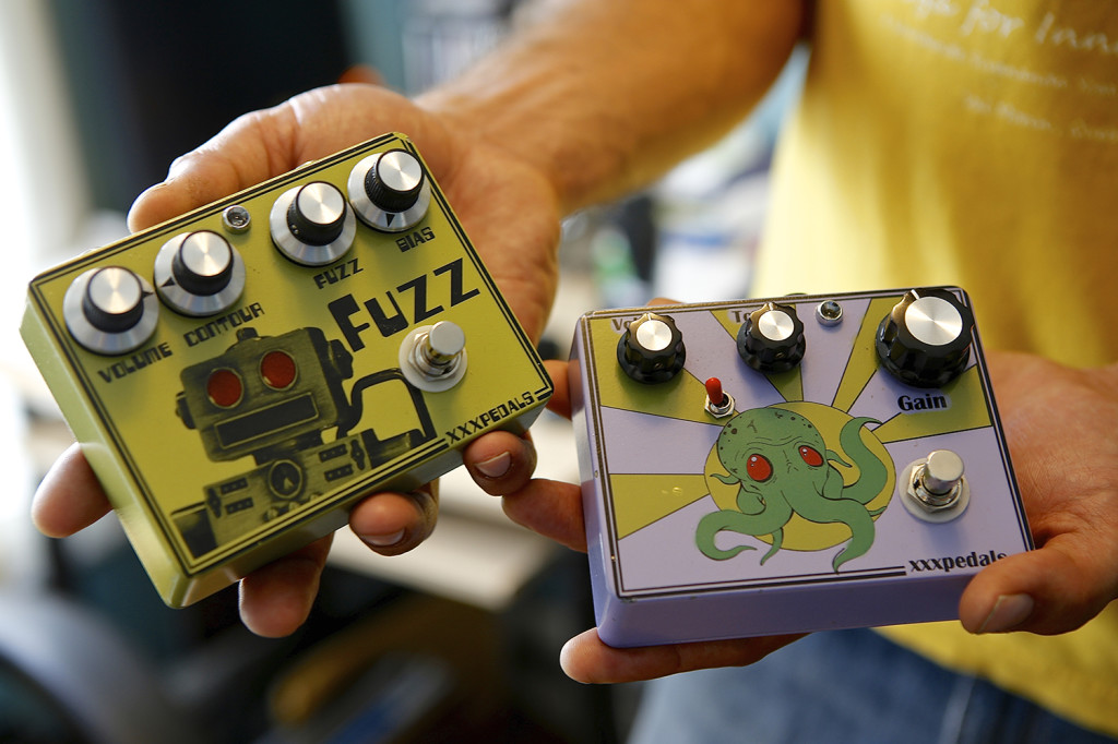 Jeremy Allen, guitar effects pedals
