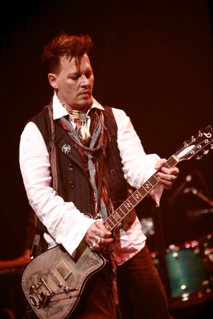 HOLLYWOOD VAMPIRES, Turning Stone