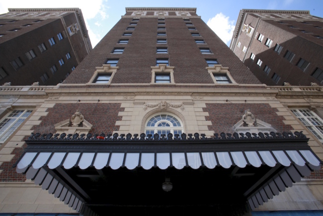 HOTEL SYRACUSE RENOVATION